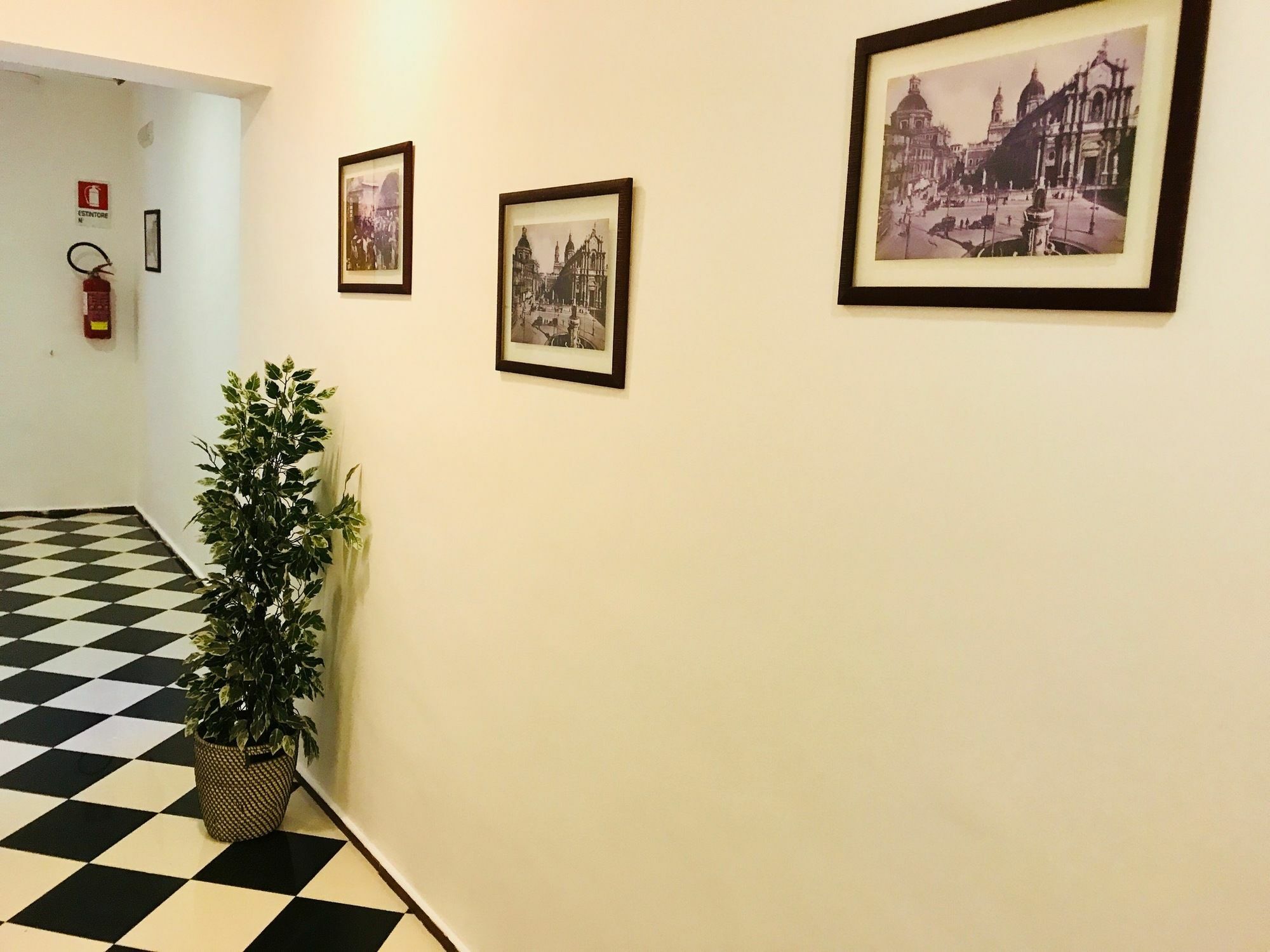 Santuzza Art Hotel Catania Catânia Exterior foto